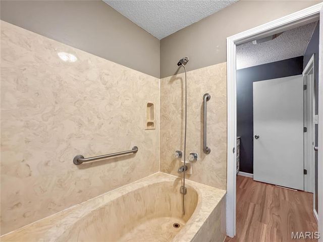 1020 Nancy Drive, O'fallon, IL 62269