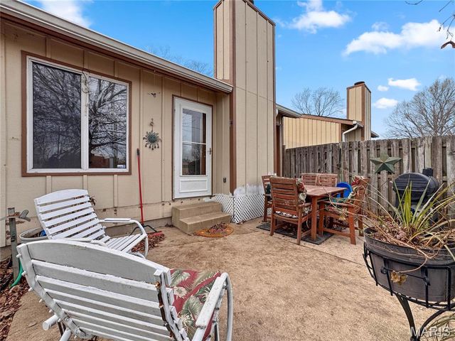 1020 Nancy Drive, O'fallon, IL 62269