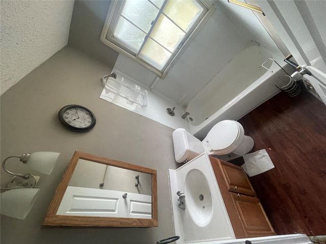 10331 Renfrew Drive, St Louis, MO 63137