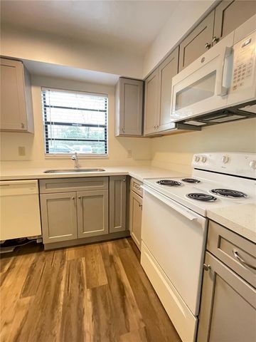 914 SW 59TH TERRACE A, Gainesville, FL 32607