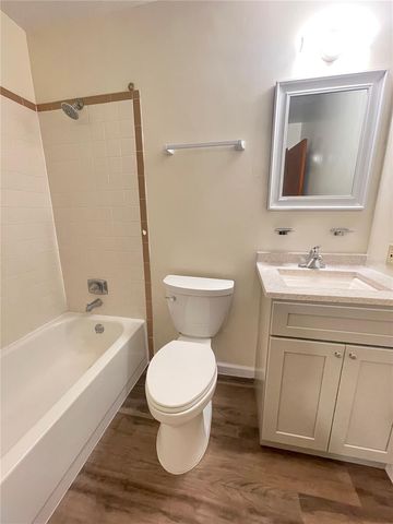 914 SW 59TH TERRACE A, Gainesville, FL 32607