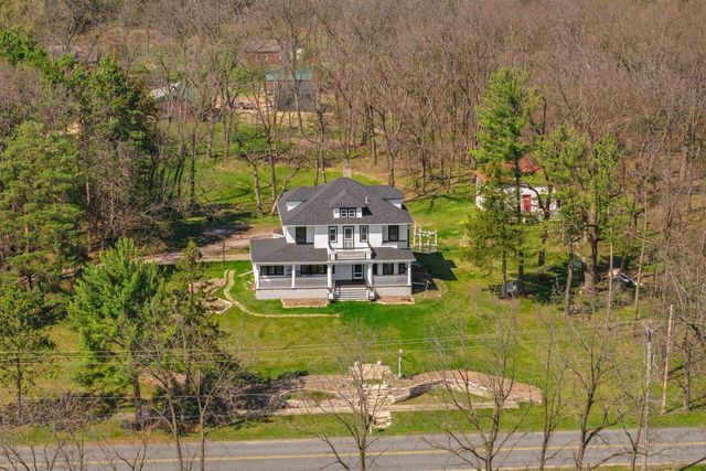 426 E NORTH LAKE STREET, Hancock, WI 54943