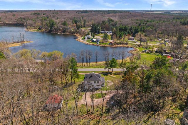 426 E NORTH LAKE STREET, Hancock, WI 54943