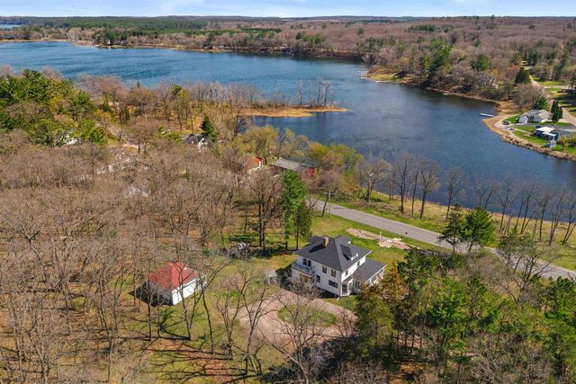 426 E NORTH LAKE STREET, Hancock, WI 54943