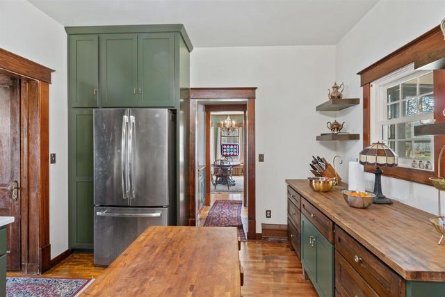 426 E NORTH LAKE STREET, Hancock, WI 54943