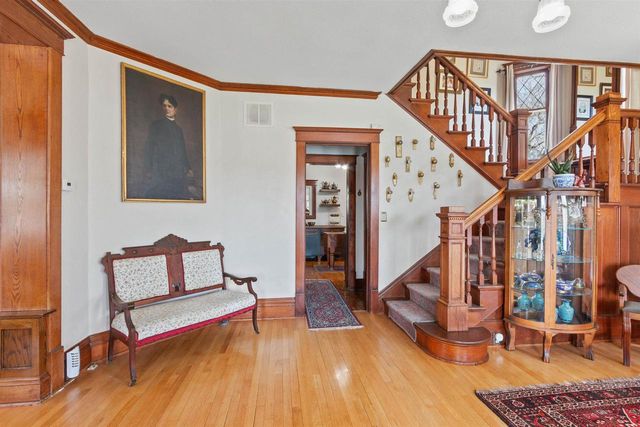426 E NORTH LAKE STREET, Hancock, WI 54943