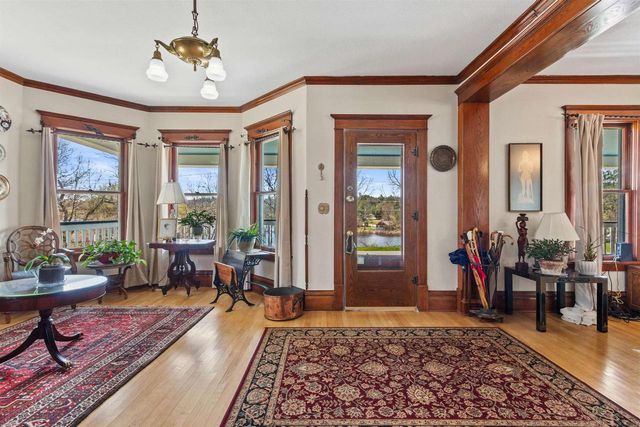 426 E NORTH LAKE STREET, Hancock, WI 54943