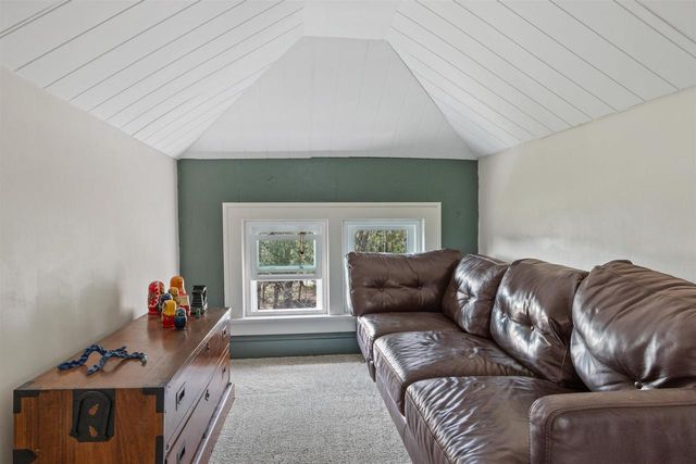 426 E NORTH LAKE STREET, Hancock, WI 54943