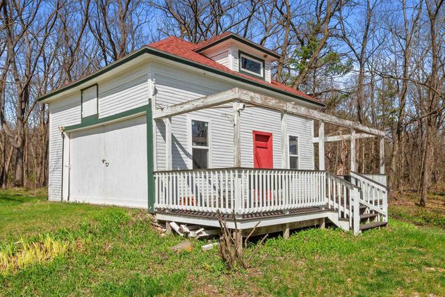 426 E NORTH LAKE STREET, Hancock, WI 54943