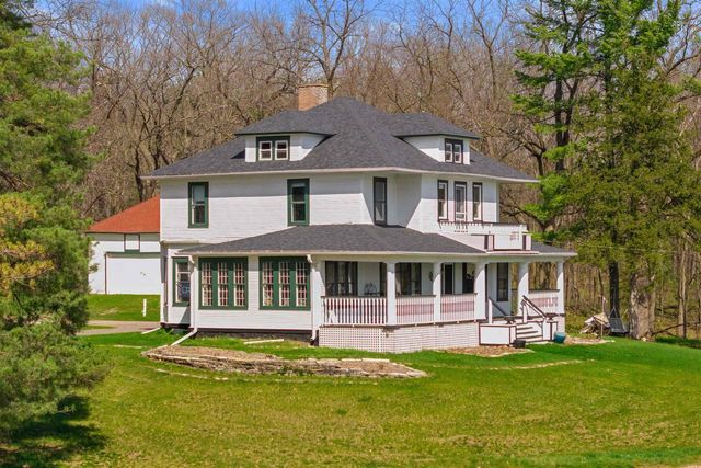 426 E NORTH LAKE STREET, Hancock, WI 54943