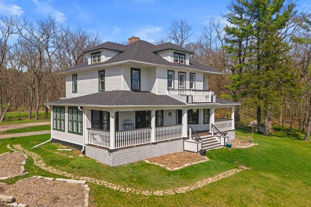 426 E NORTH LAKE STREET, Hancock, WI 54943