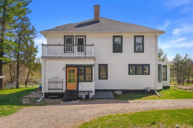 426 E NORTH LAKE STREET, Hancock, WI 54943