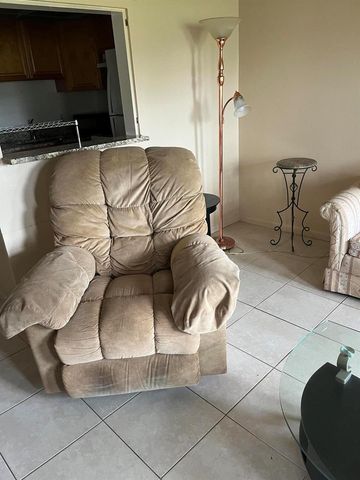 50 DORCHESTER C, West Palm Beach, FL 33417