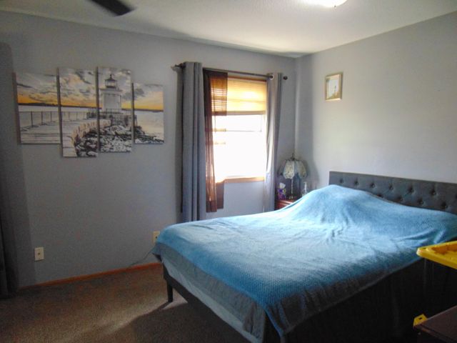 2303 S 12TH Street, Council Bluffs, IA 51501