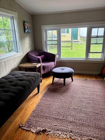 1 Sagamore St, Plymouth, MA 02360