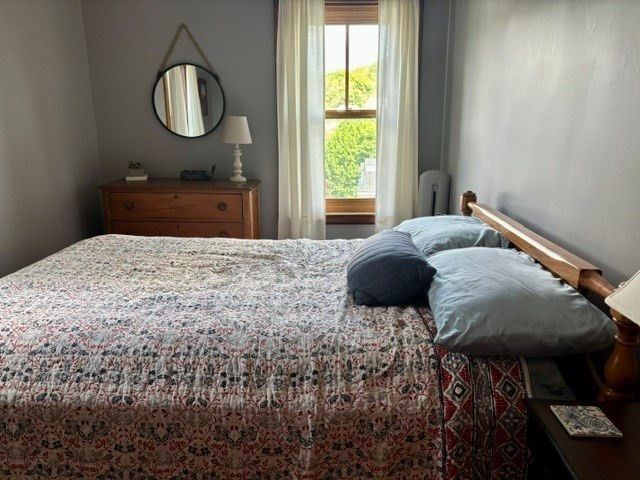 1 Sagamore St, Plymouth, MA 02360