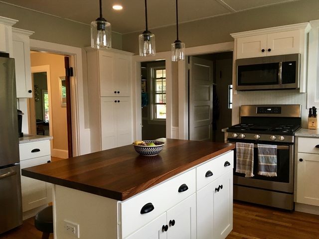 1 Sagamore St, Plymouth, MA 02360
