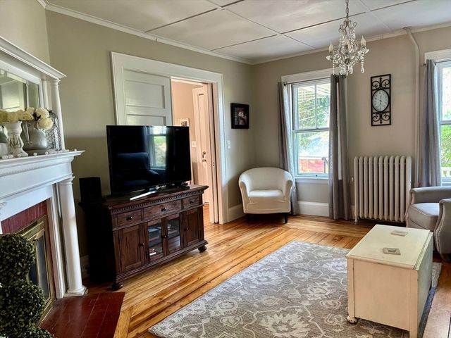 1 Sagamore St, Plymouth, MA 02360