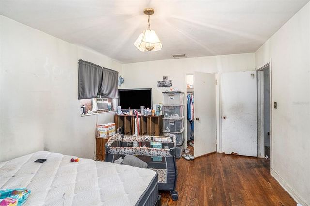 911 E 31ST AVENUE, Tampa, FL 33603
