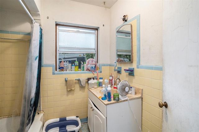 911 E 31ST AVENUE, Tampa, FL 33603