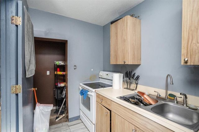 911 E 31ST AVENUE, Tampa, FL 33603