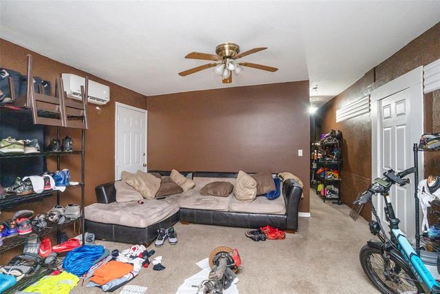 911 E 31ST AVENUE, Tampa, FL 33603