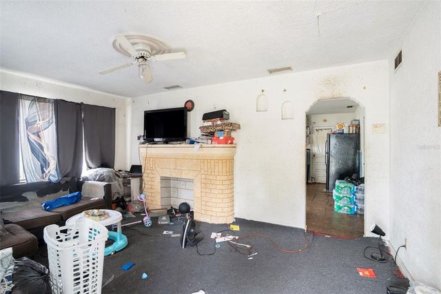 911 E 31ST AVENUE, Tampa, FL 33603