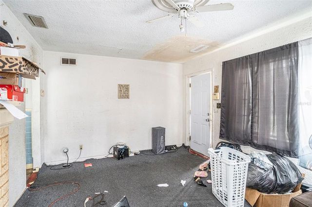 911 E 31ST AVENUE, Tampa, FL 33603