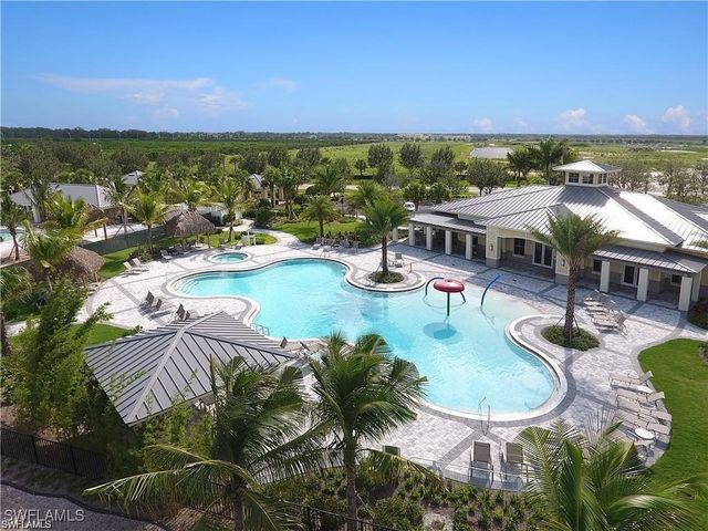 2722 Citrus ST, Naples, FL 34120