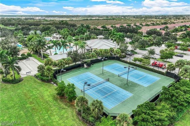 2722 Citrus ST, Naples, FL 34120