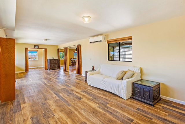 31 Pualu Loop, Lahaina, HI 96761