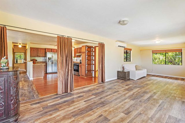 31 Pualu Loop, Lahaina, HI 96761