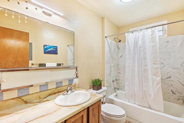 31 Pualu Loop, Lahaina, HI 96761