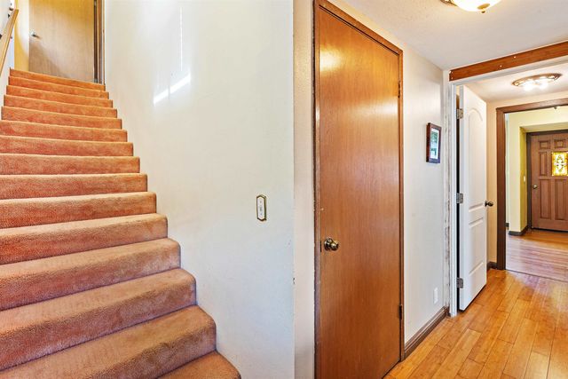 31 Pualu Loop, Lahaina, HI 96761