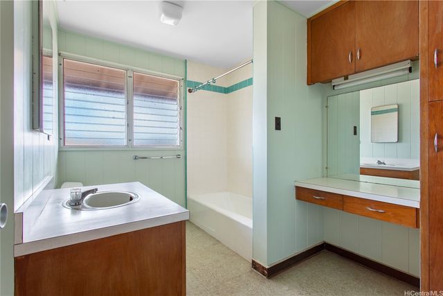 2522 Liliha Street, Honolulu, HI 96817