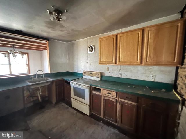 1165 APPLE RD, Quakertown, PA 18951