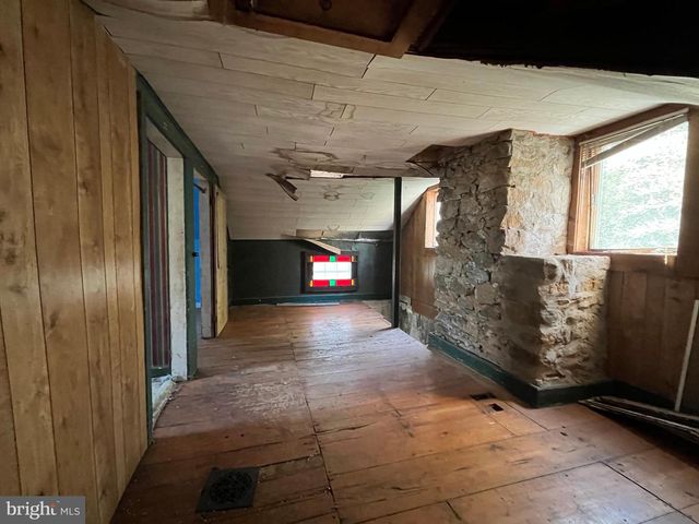 1165 APPLE RD, Quakertown, PA 18951