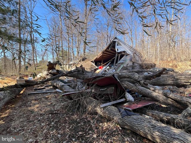 1165 APPLE RD, Quakertown, PA 18951