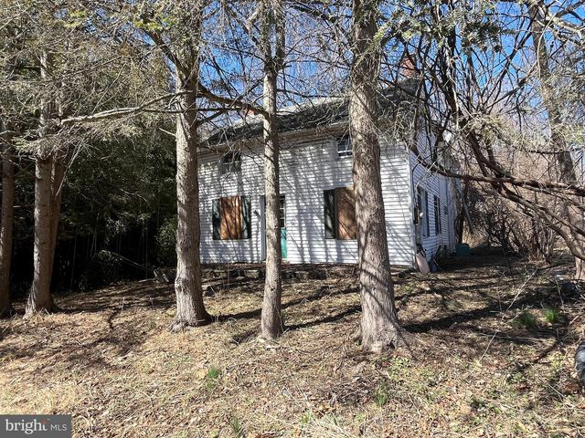 1165 APPLE RD, Quakertown, PA 18951