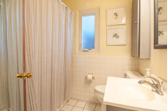 2913 Palomas Drive NE, Albuquerque, NM 87110