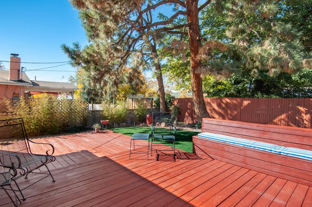 2913 Palomas Drive NE, Albuquerque, NM 87110