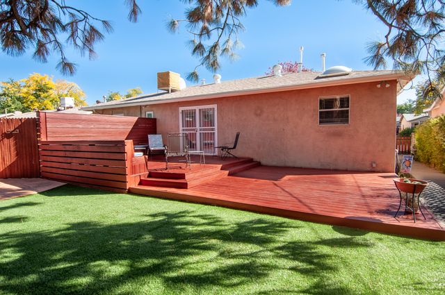 2913 Palomas Drive NE, Albuquerque, NM 87110