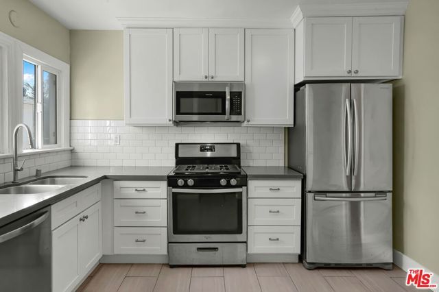 5101 W 21st Street, Los Angeles, CA 90016