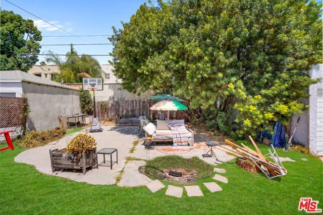 5101 W 21st Street, Los Angeles, CA 90016