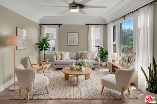 5101 W 21st Street, Los Angeles, CA 90016