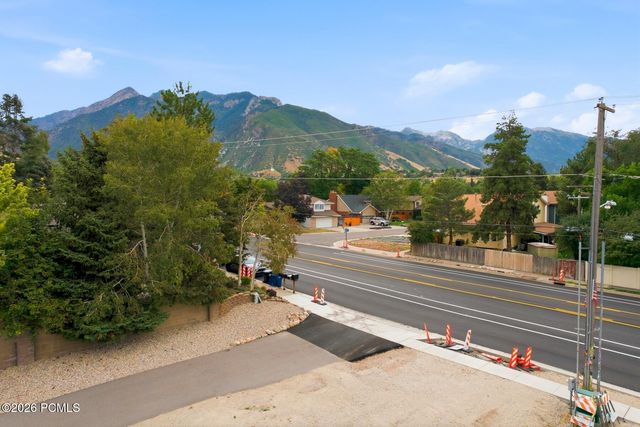 3085 E Fort Union Boulevard, Salt Lake City, UT 84121