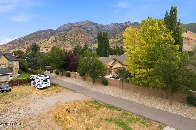 3085 E Fort Union Boulevard, Salt Lake City, UT 84121