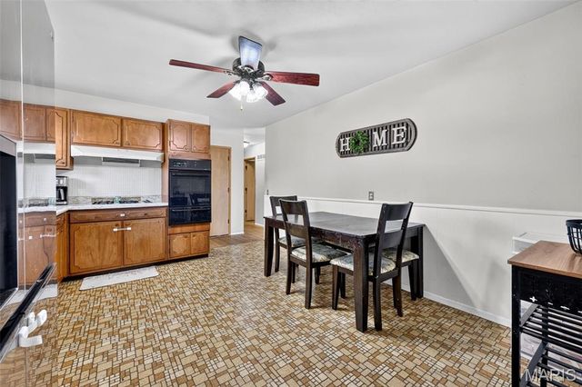 2145 Crane Drive, Florissant, MO 63031
