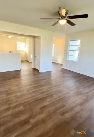 1002 N 12, Temple, TX 76504