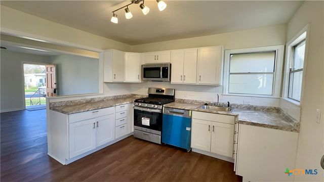 1002 N 12, Temple, TX 76504